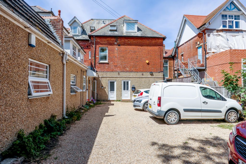 Property photo 1 of 15 333A5195