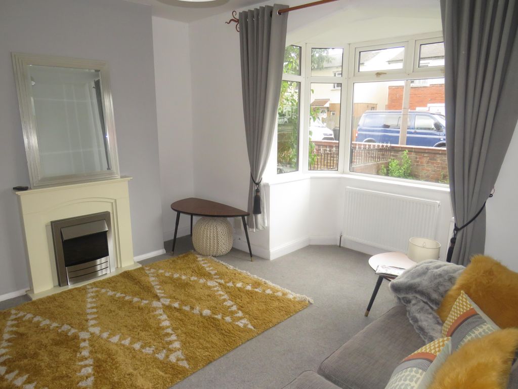 Property photo 2 of 7 Living Room