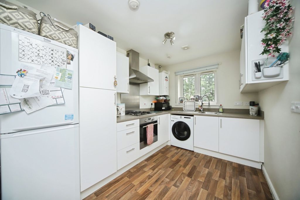 Property photo 2 of 16 Photo