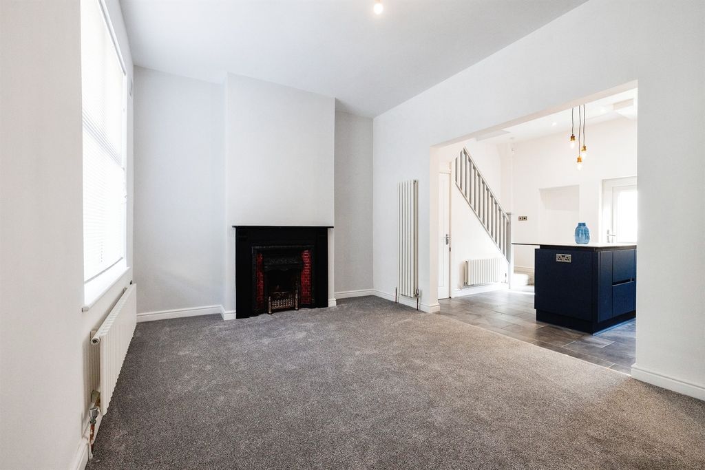 Property photo 3 of 15 Image