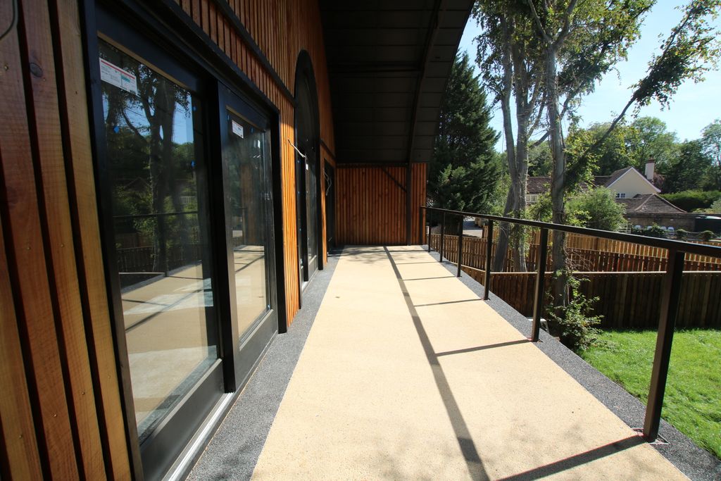 Property photo 2 of 7 Grainstoreb
