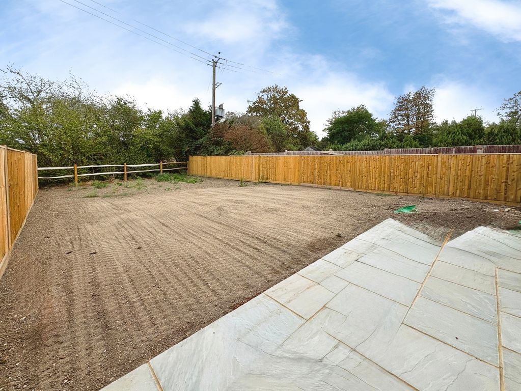 Property photo 3 of 17 Pbox-Img.Jpg