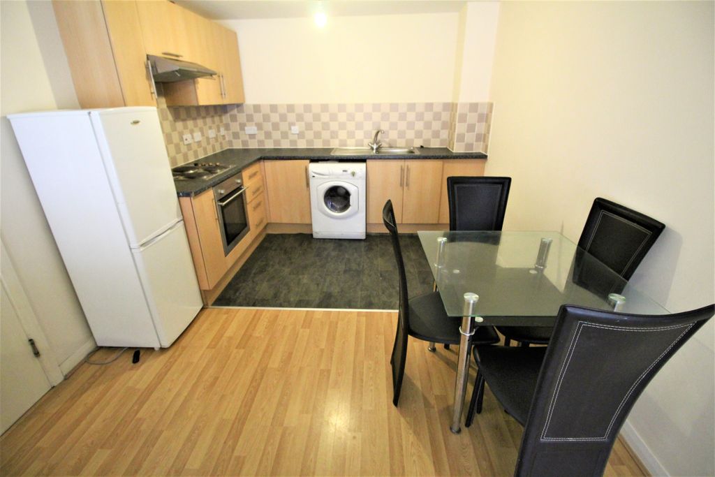 Property photo 2 of 8