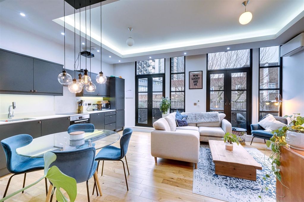 Property photo 1 of 16 Dsc08934-Dsc08938.Jpg