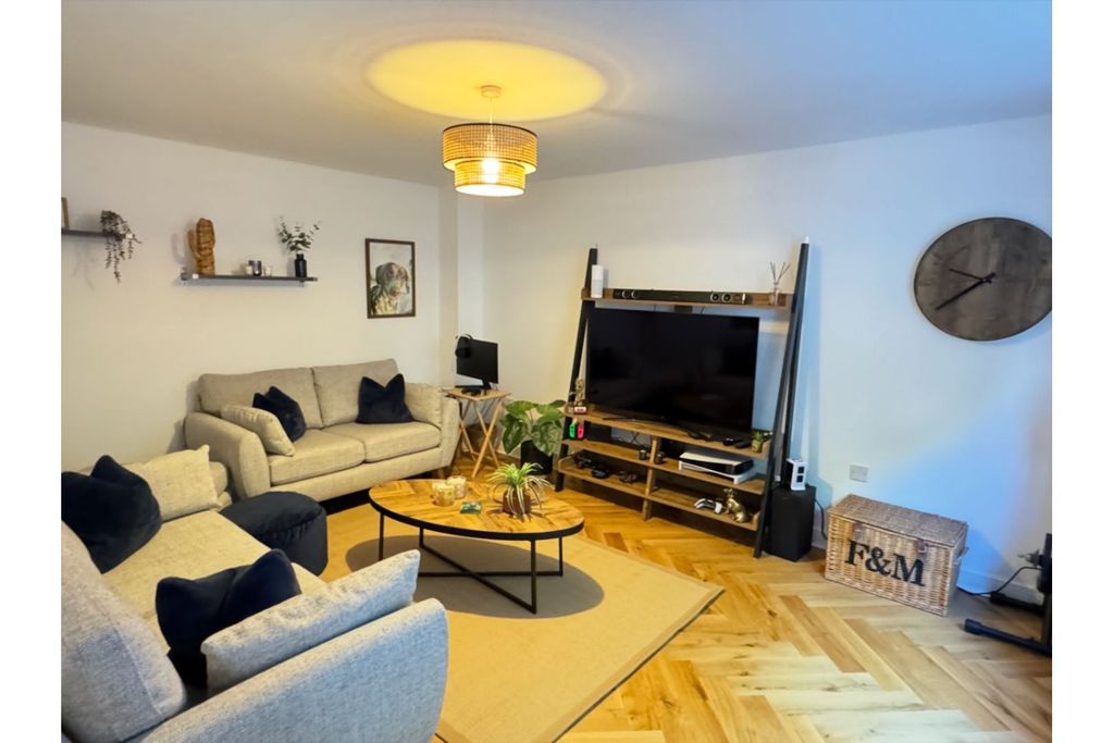 Property photo 3 of 15