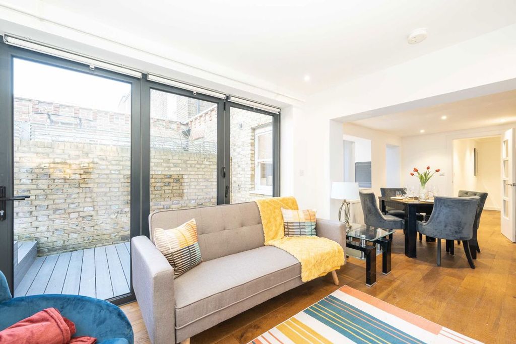 Property photo 3 of 9