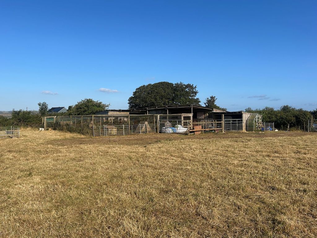 Property photo 3 of 5