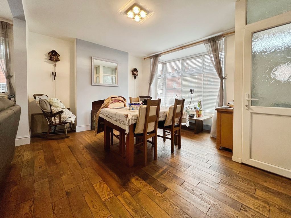Property photo 2 of 15 Dining Area