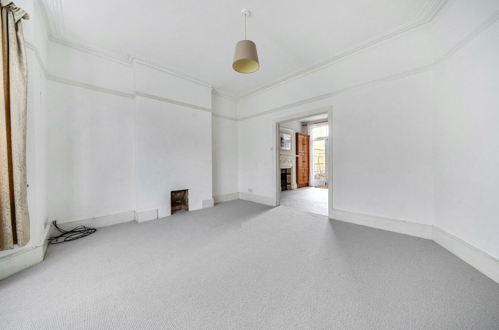 Property photo 3 of 13 Picture No. 39