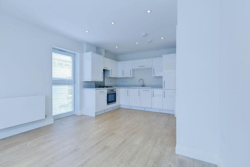 Property photo 2 of 12 Pbox-Img.Jpg