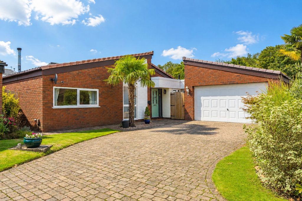 Property photo 1 of 34