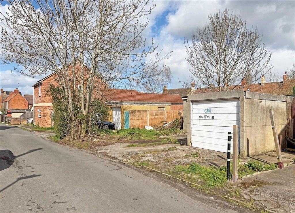 Property photo 1 of 6