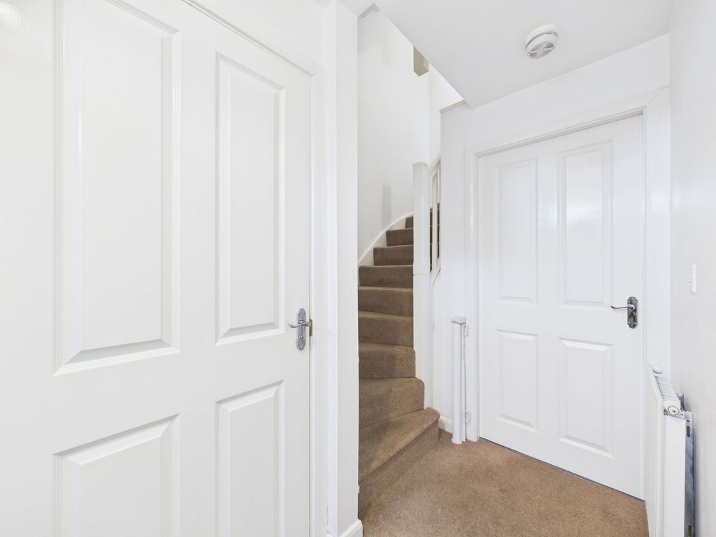 Property photo 3 of 24