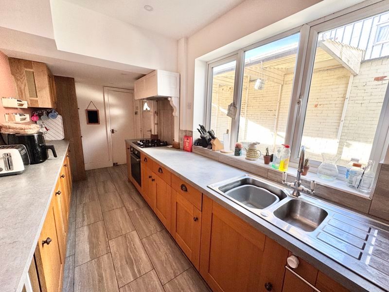 Property photo 3 of 16 Photo 10