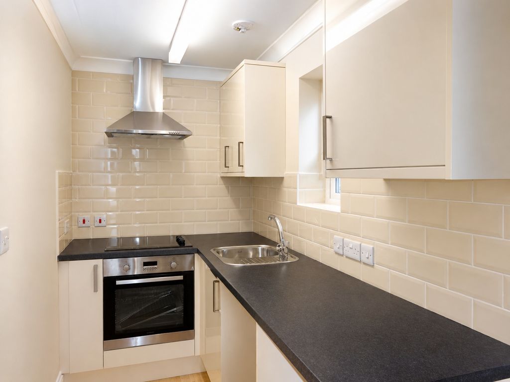 Property photo 2 of 5 Kitchen