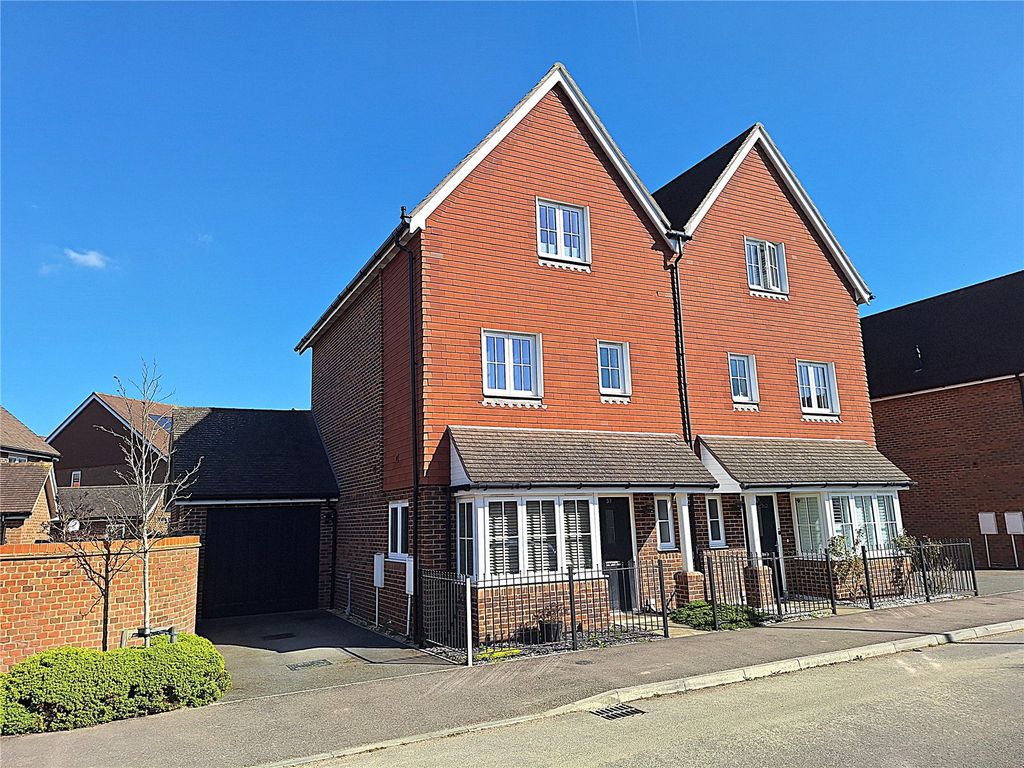 Property photo 1 of 19 Picture No. 01