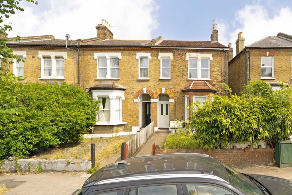 Property photo 1 of 9