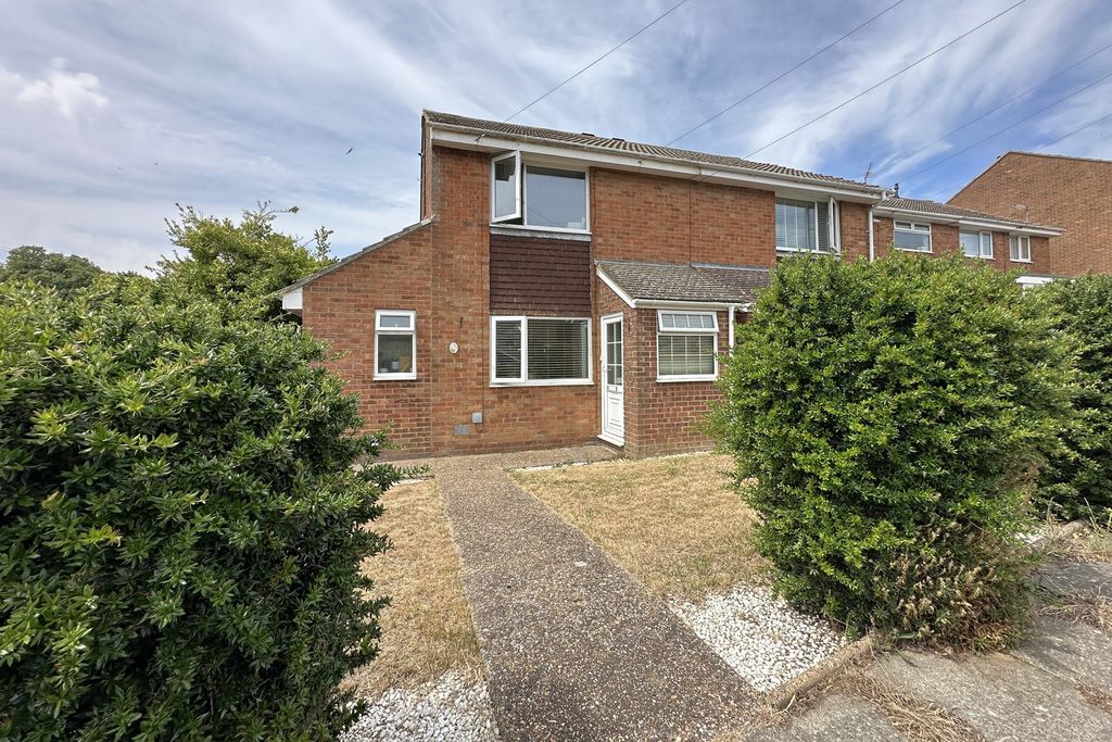 Property photo 1 of 17 Photo 9