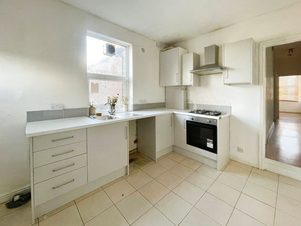 Property photo 2 of 10 Picture No. 17