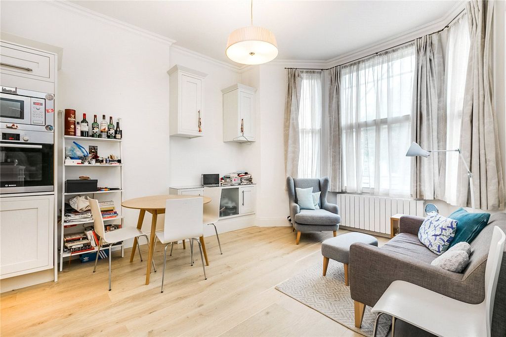 Property photo 1 of 4