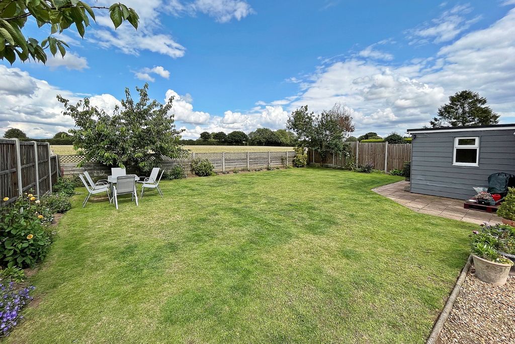 Property photo 2 of 19 2524705