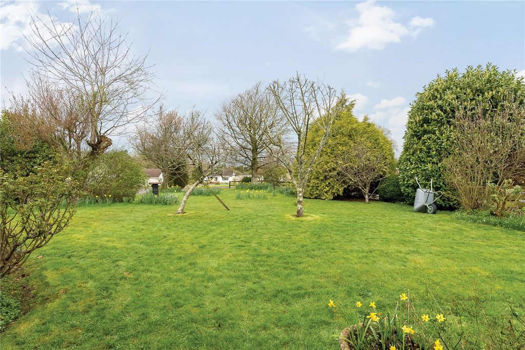 Property photo 3 of 12 Picture No. 25