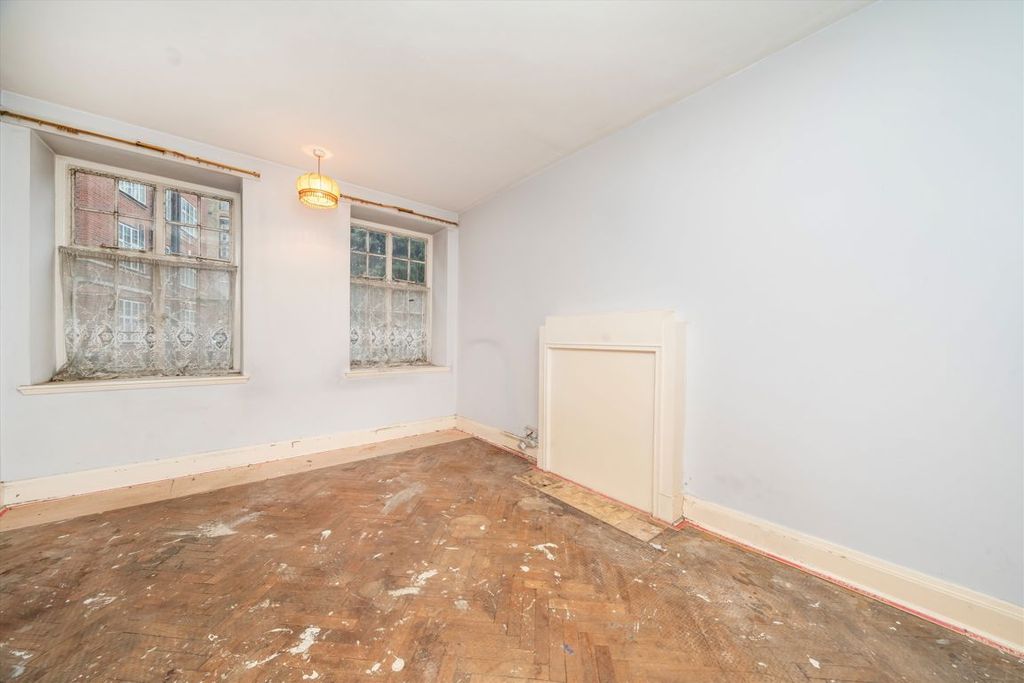 Property photo 2 of 6