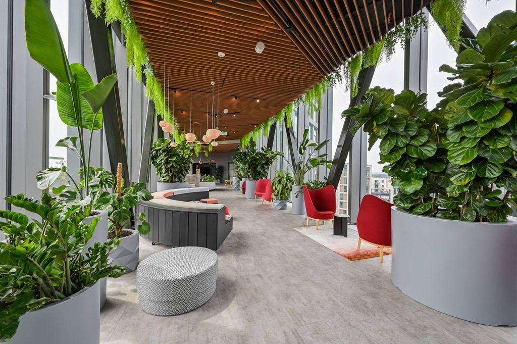 Property photo 3 of 24