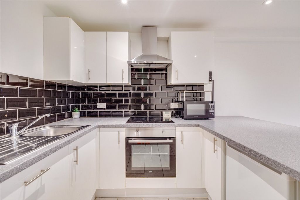 Property photo 1 of 11 Picture No. 09