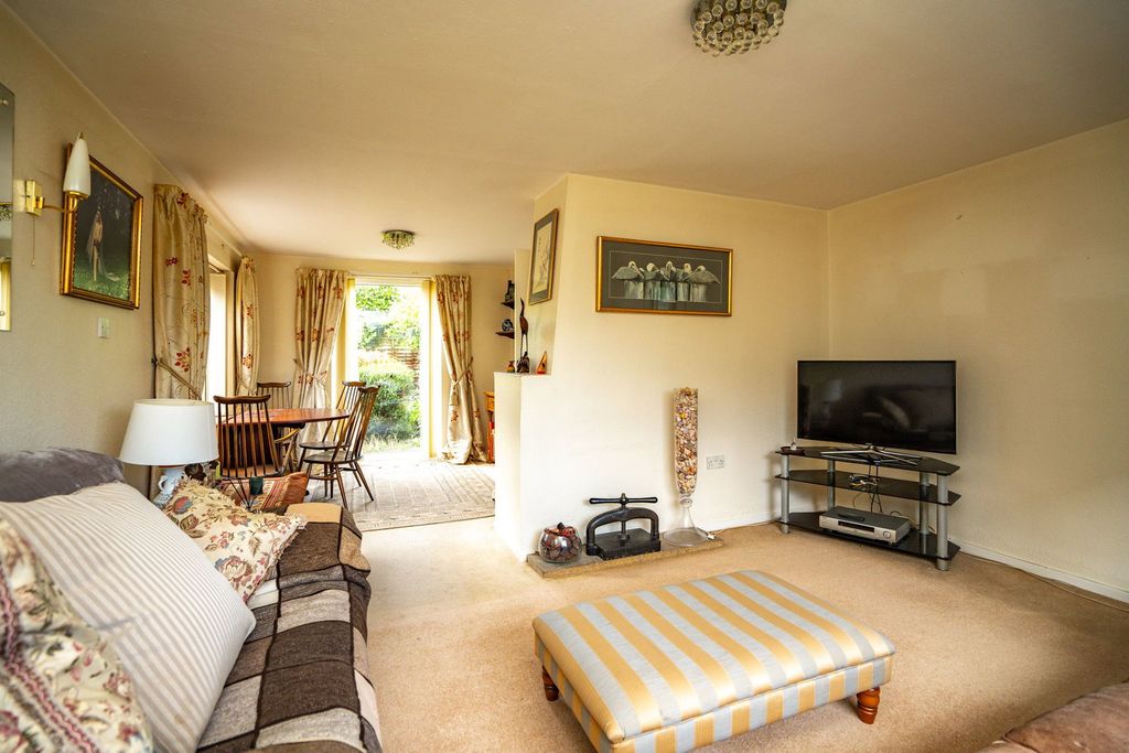 Property photo 3 of 19