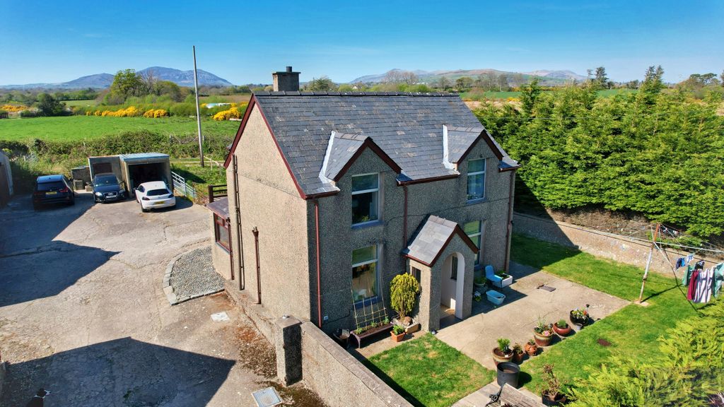 Property photo 1 of 17 1