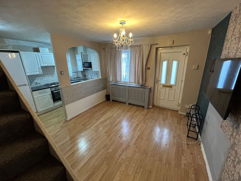 Property photo 2 of 5