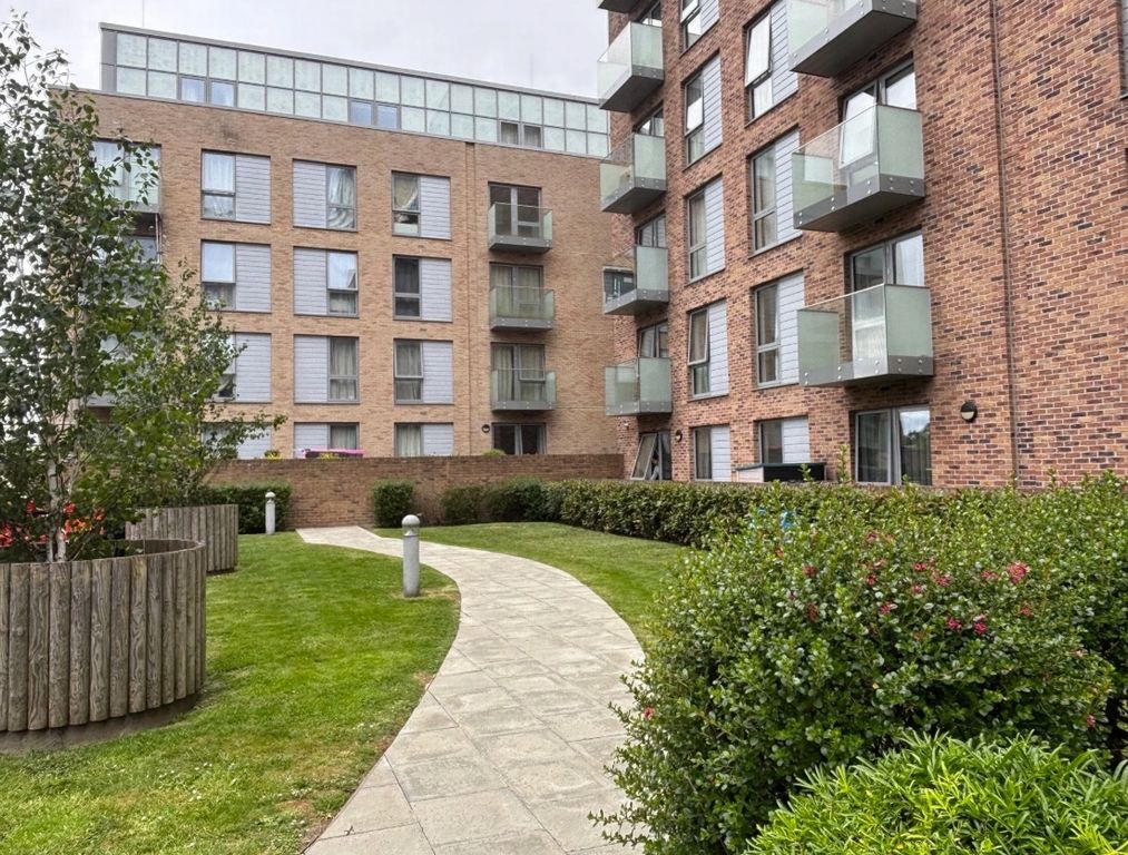 Property photo 2 of 9 Photo 1