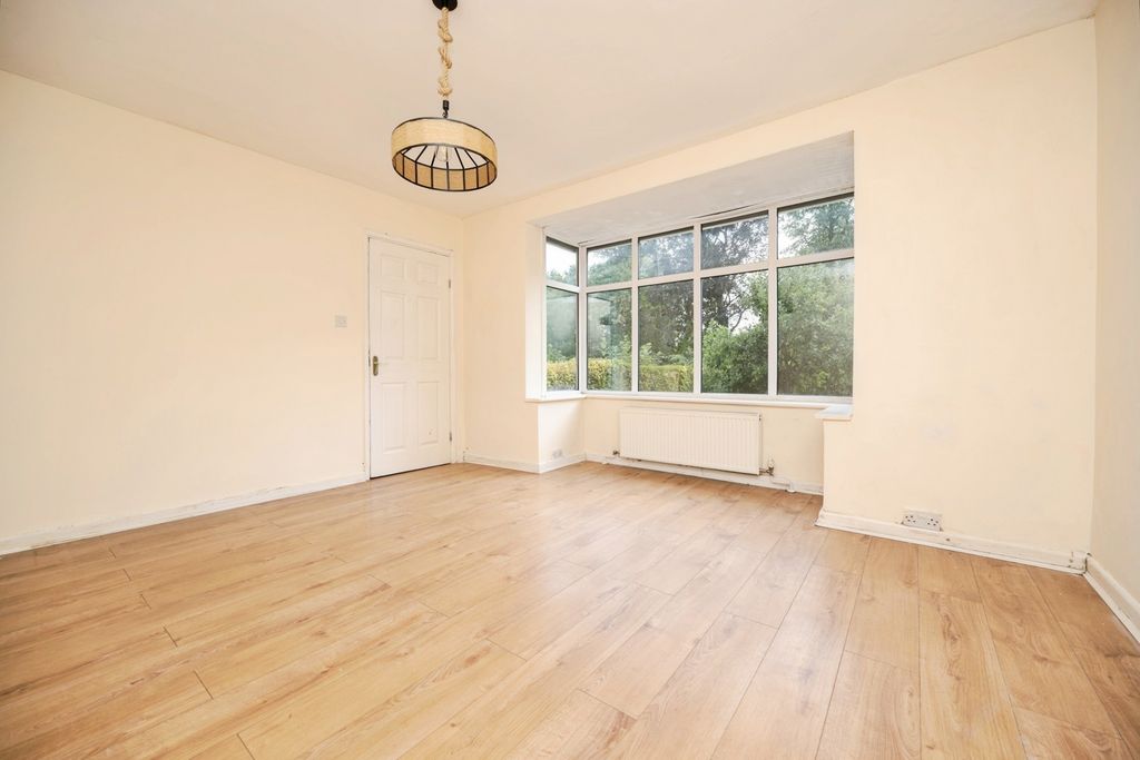 Property photo 3 of 25 Pbox-Img.Jpg