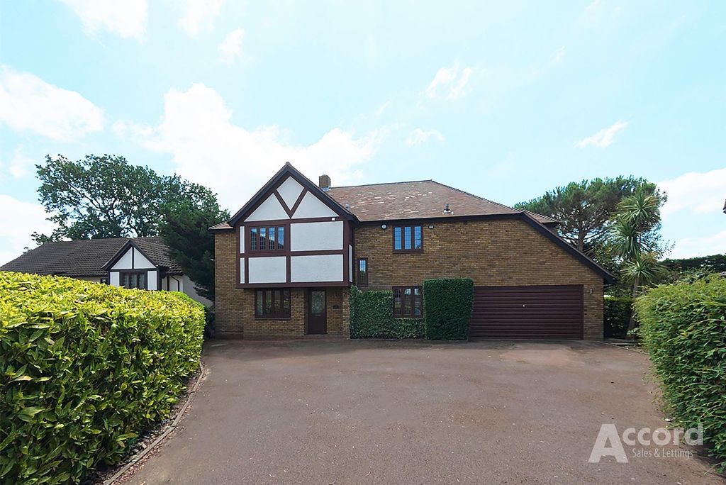 Property photo 1 of 28
