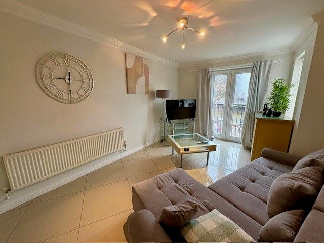 Property photo 1 of 5 Living Room