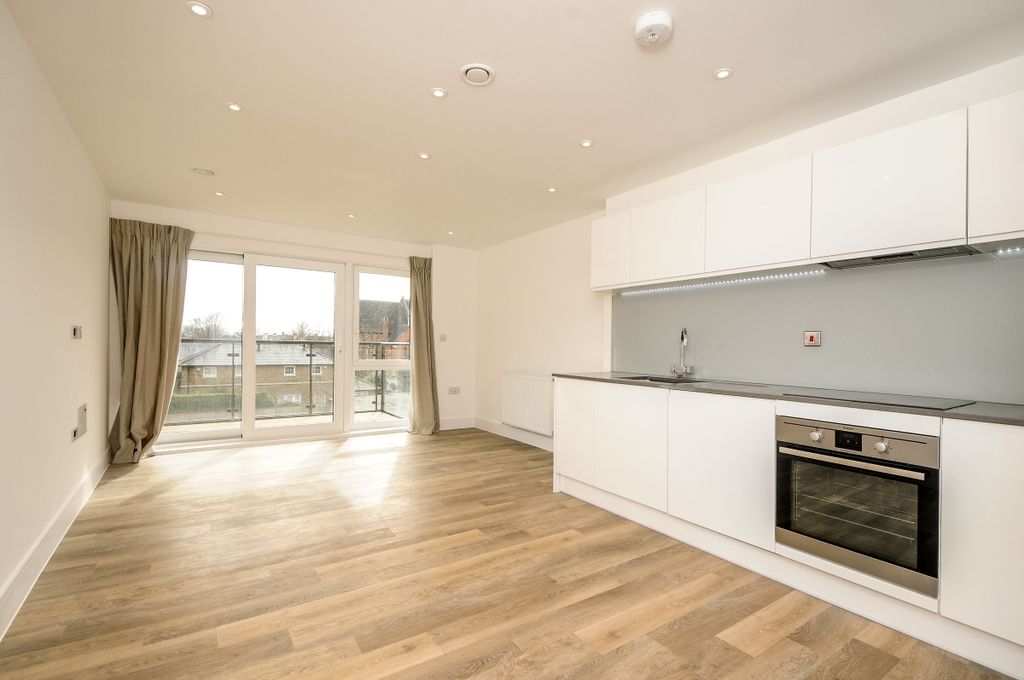 Property photo 1 of 8 90378 (5)c