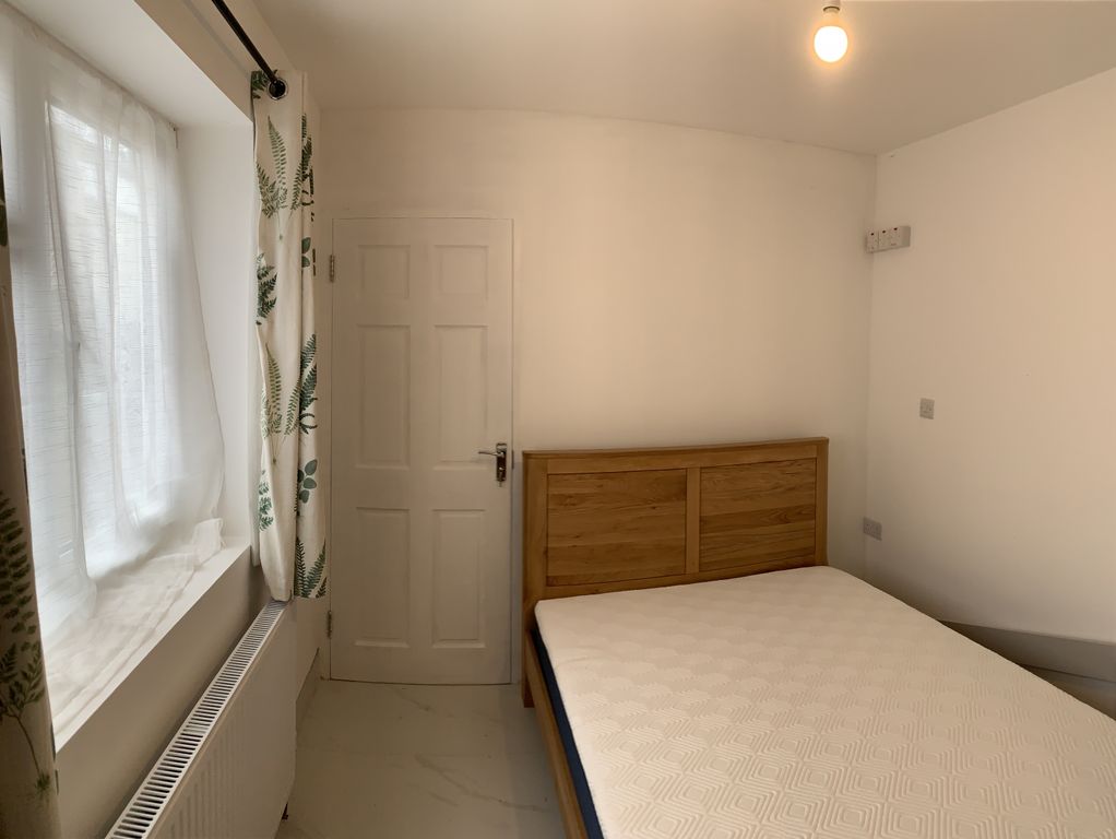 Property photo 1 of 6 Brand New Studio Flat In Northolt