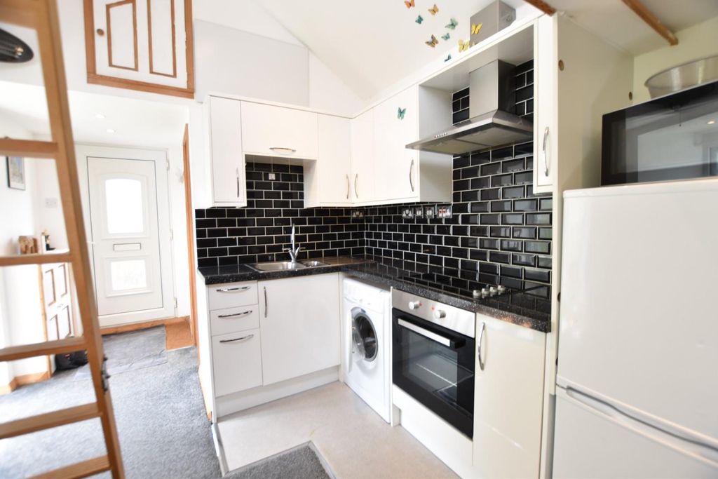 Property photo 3 of 8 Dsc_0206.Jpg