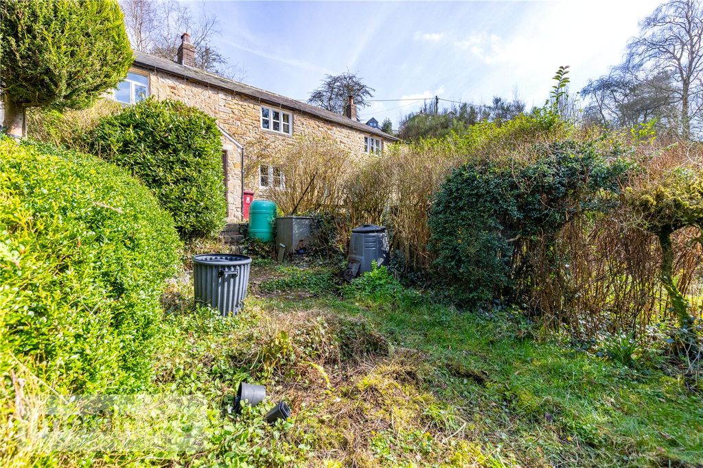 Property photo 3 of 10 Garden