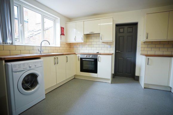 Property photo 2 of 10 9618796.Jpg