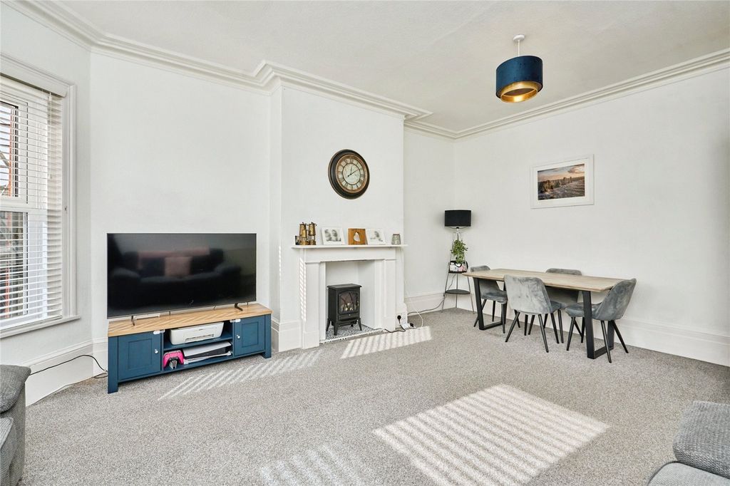 Property photo 3 of 12 Picture No. 42