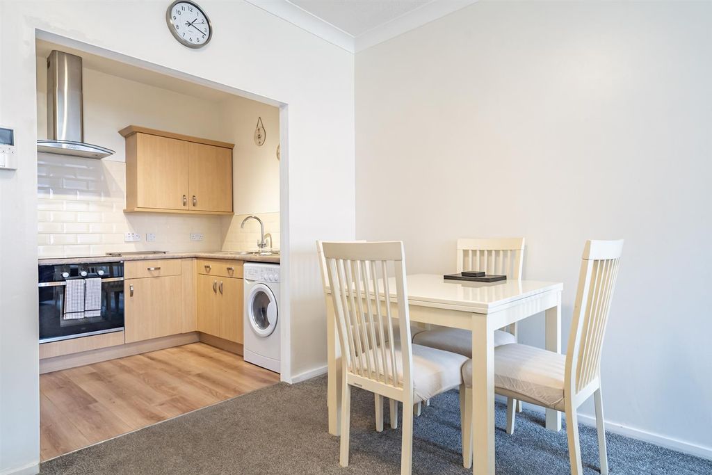 Property photo 3 of 13 Kitchen/Dining