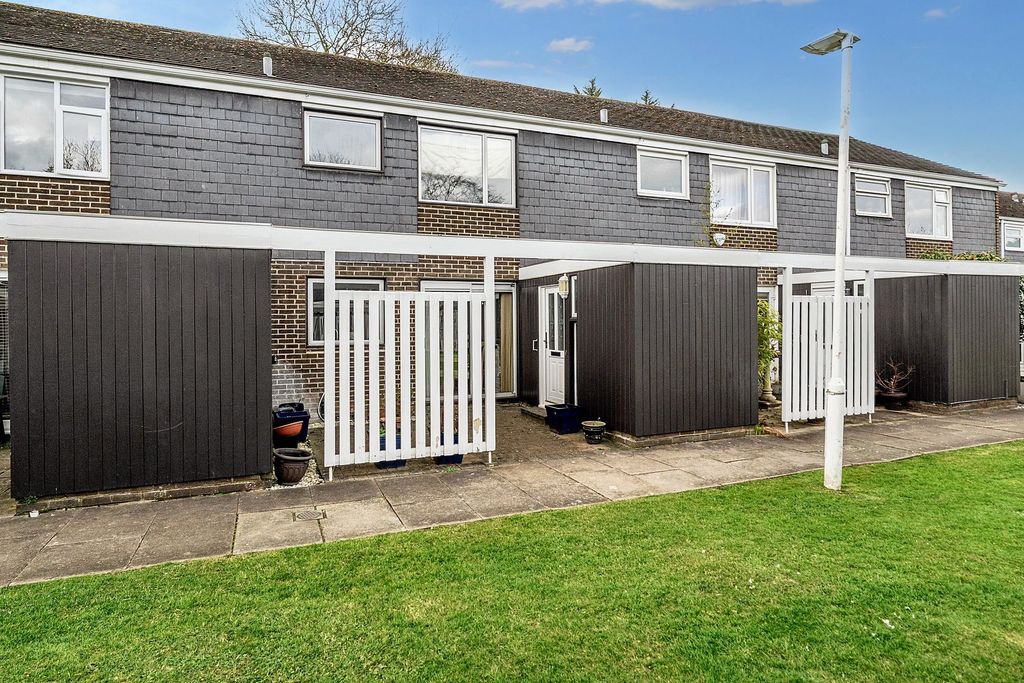 Property photo 2 of 10
