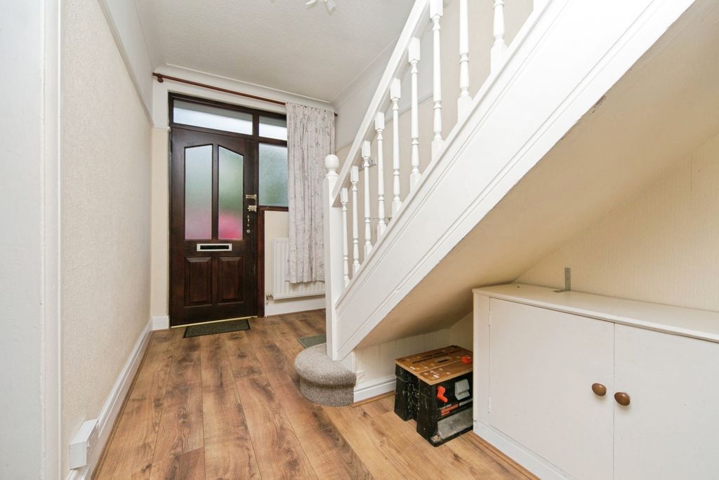 Property photo 2 of 17 Pbox-Img.Jpg