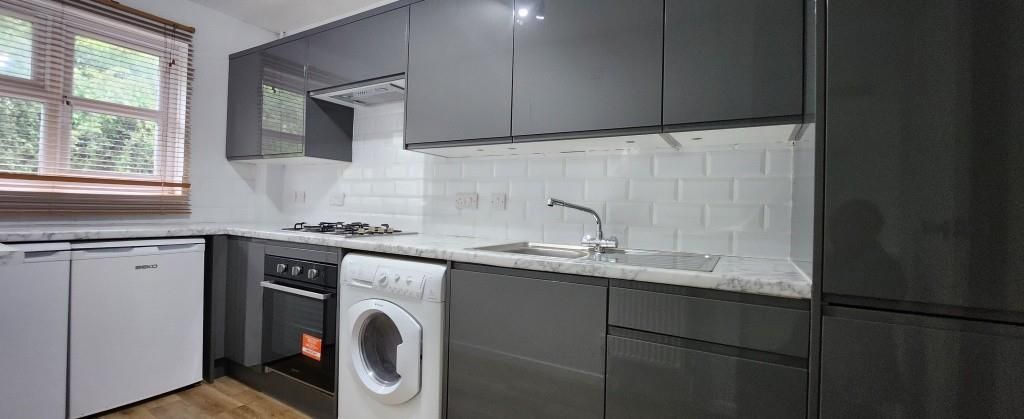 Property photo 2 of 7 Kitchen B.Jpg