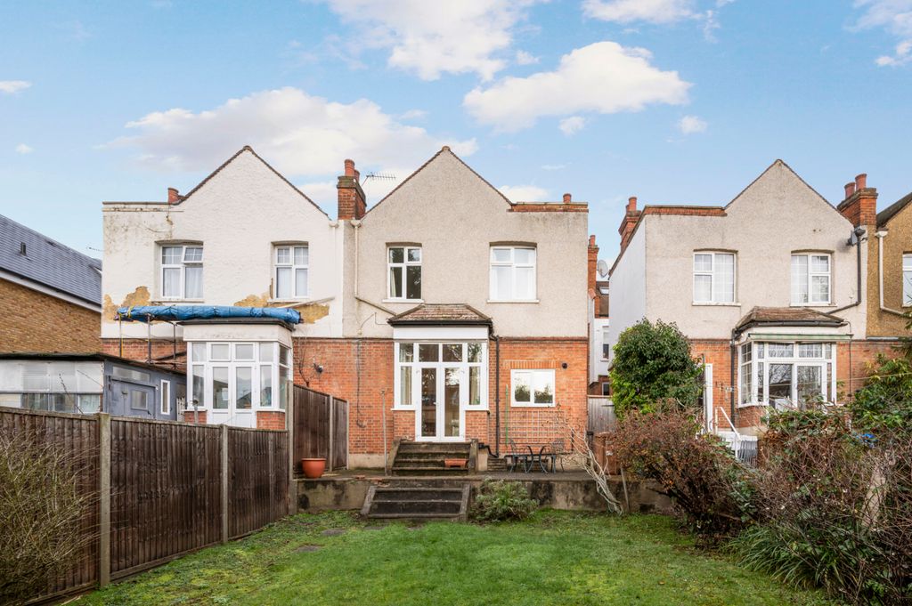 Property photo 2 of 17 Picture No. 05