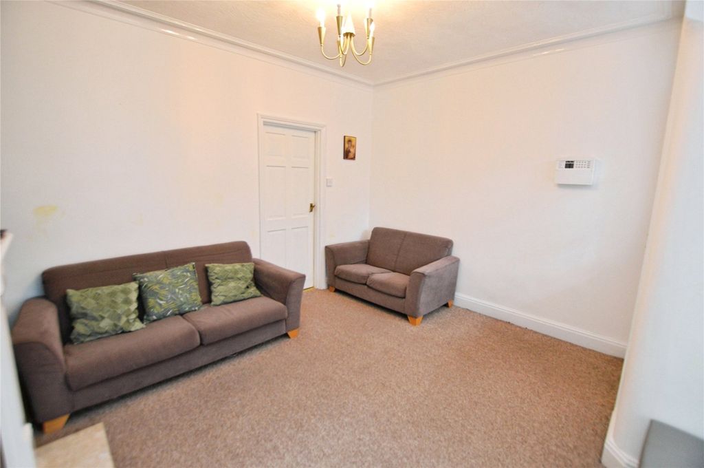 Property photo 3 of 18 Picture No. 23