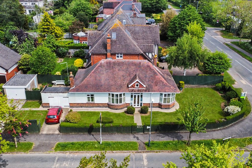 Property photo 1 of 25