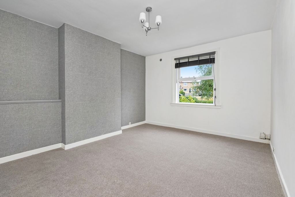 Property photo 3 of 18 Property Image 3